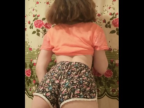 ❤️ Vogëlushja e re seksi duke zhveshur pantallonat e shkurtra në kamera ️ Porno shtëpie tek ne sq.niceporn-tv.ru