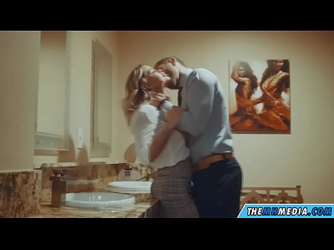 ❤️ Kur një bjonde me bukë ju josh në një banjë publike ️ Porno shtëpie tek ne sq.niceporn-tv.ru